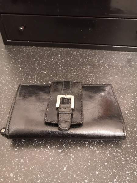 Naisten nahkalompakko Kouvola - photo 1