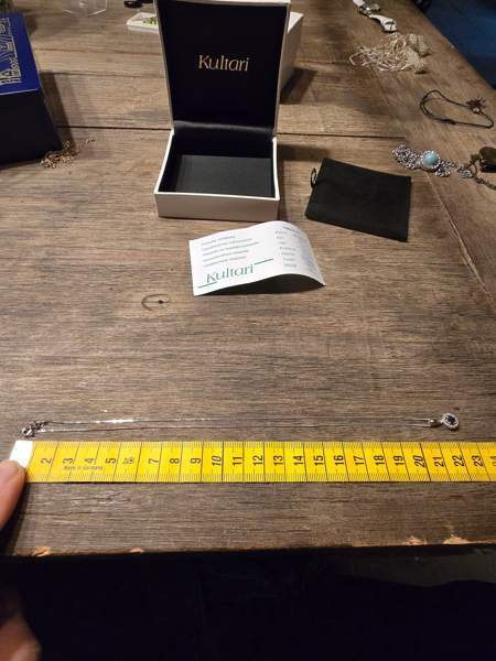 Kaulakoru sinisafiiri. Valkokulta. Kultari Ювяскюля - изображение 2