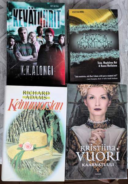 Romantiikkaa, kauhua, nuortenkirjallisuutta Espoo - valokuva 1