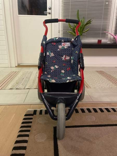 Nuken rattaat. Oulu - valokuva 4