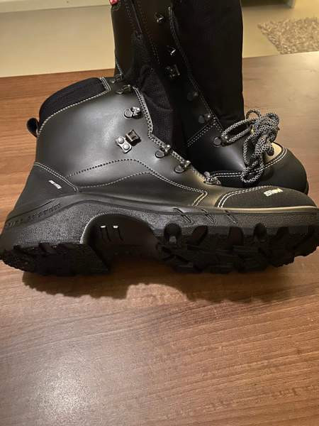 Sievi Spike 3 turvakengät nastamekanismilla Helsinki - изображение 1