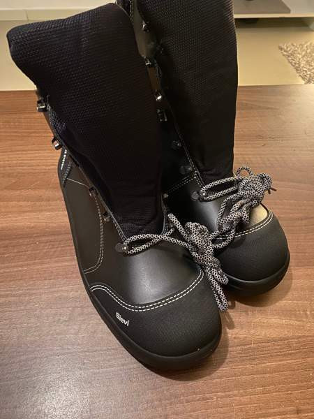 Sievi Spike 3 turvakengät nastamekanismilla Helsinki - изображение 2