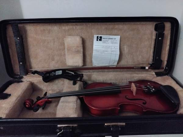 1/2 viulu koteloineen Järvenpää - valokuva 1