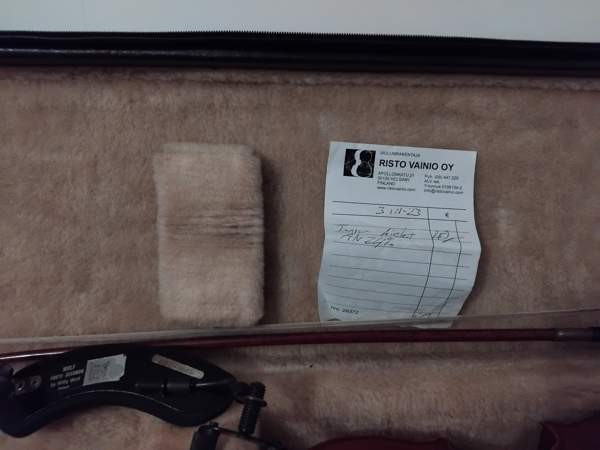 1/2 viulu koteloineen Järvenpää - valokuva 3