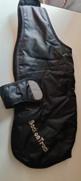 Back on Track Hugo mantteli L Пори - изображение 2