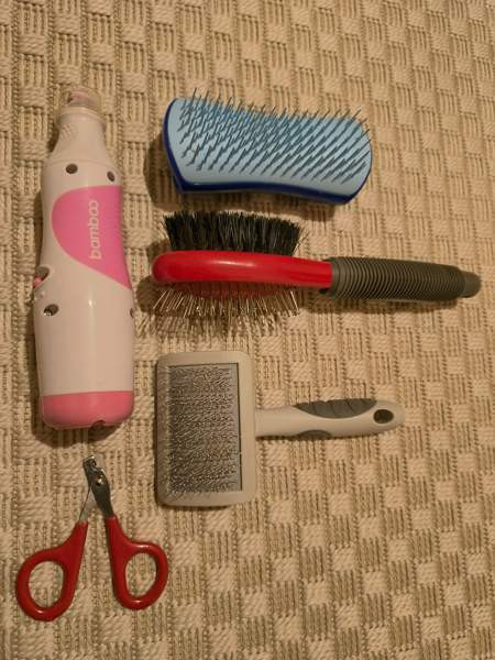 Koiran turkin- ja kynsien hoitovälineitä Ювяскюля - изображение 1