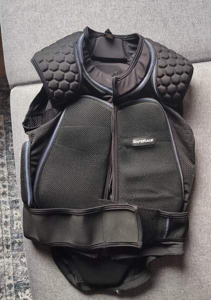 Turvaliivi Joutsa – foto 1