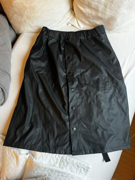 Ratsastukseen sadehame Helsinki - изображение 1