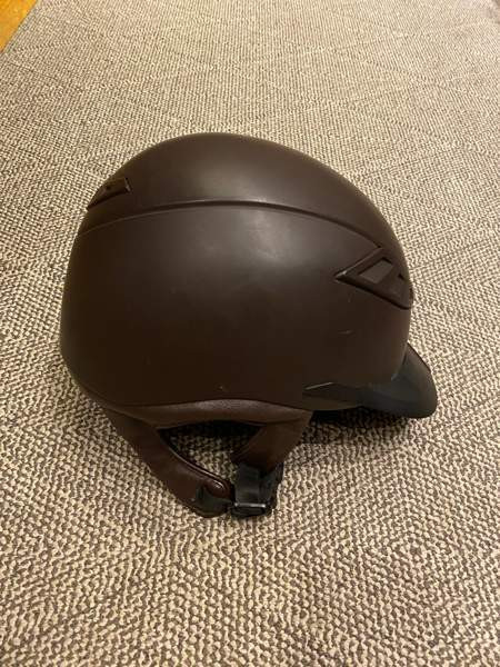 Back on track EQ3 Mips ratsastuskypärä Tampere - photo 1