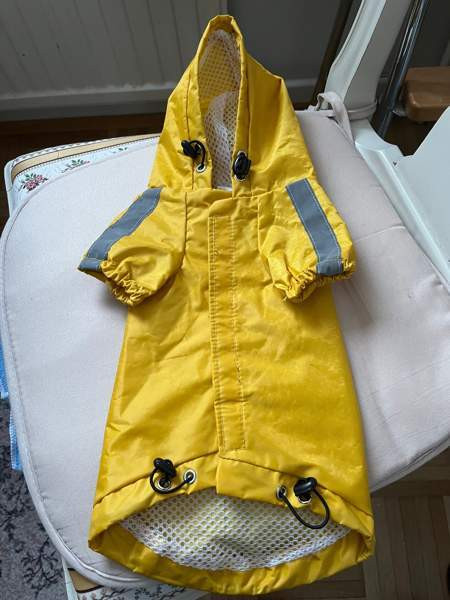 Kevyttakki ja Sadetakki pikkukoiralle Orimattila - valokuva 2