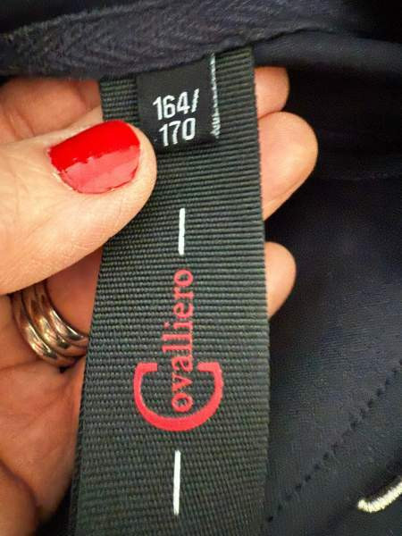 Covalliero ratsastuspoolo Jyvaeskylae - photo 2