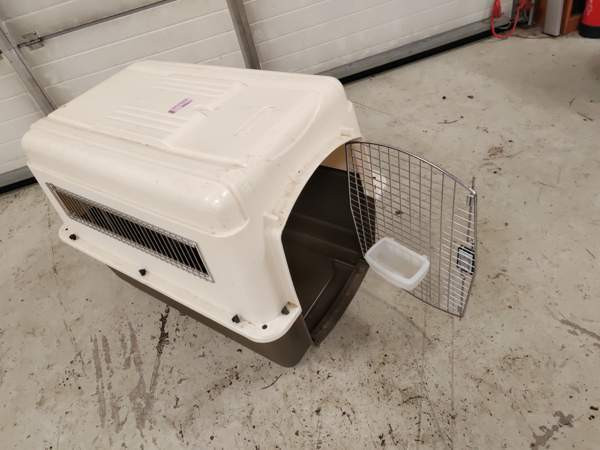 Petmate lentohäkki Orivesi - valokuva 1