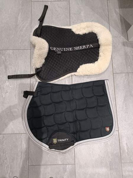 Satulahuopa ja lammaskarvaromaani Espoo - valokuva 1