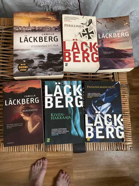 Fjällbacka sarjan kirjat, Camilla Läckberg Jaervenpaeae – foto 1