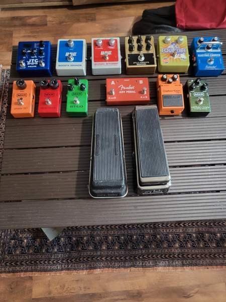 Efektejä sähkökitaralle Nurmijaervi - photo 1