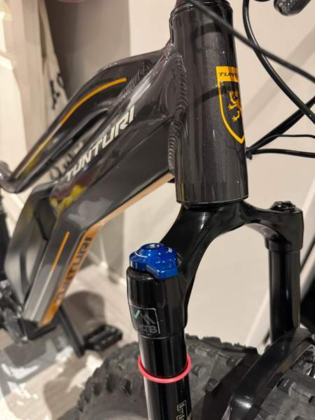 Tunturi Emax Me 2023 koko S Joensuu - valokuva 2