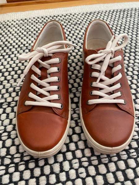 Varattu Ecco nahkakengät kokoa 40 Nokia – foto 1