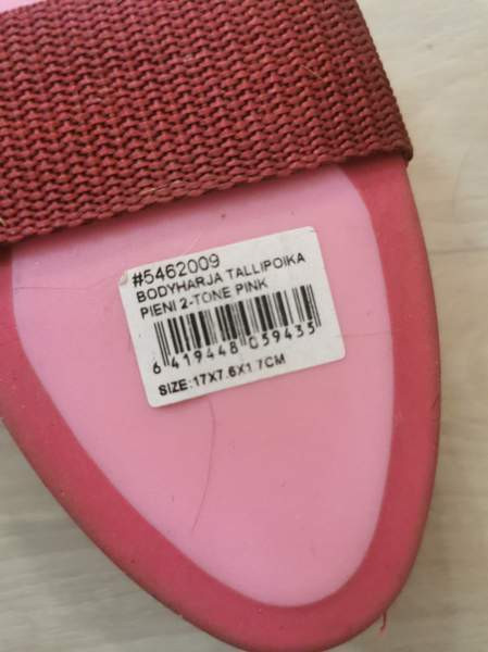 2 vaaleanpunaista lasten hevosharjaa. Tallipoika Kihniö – foto 2