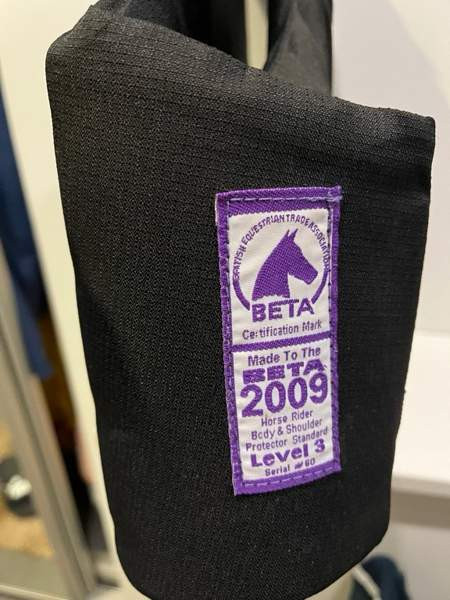 Lasten Turvaliivi ratsastukseen, koko noin 150-158 cm:lle Helsinki – foto 3