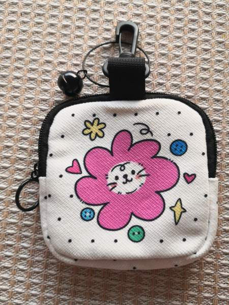 Koiranulkoilutukseen tarkoitettu pieni laukku Forssa - valokuva 2