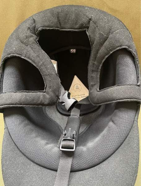 Kypärä, turvaliivi ja pari raippaa Helsinki - photo 2