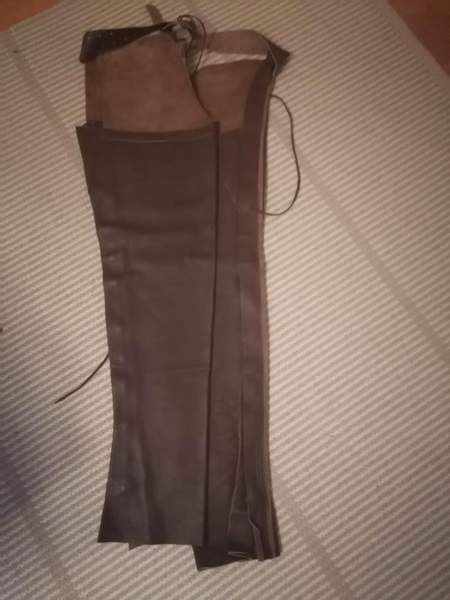 Nahkachapsit Jyväskylä - valokuva 3