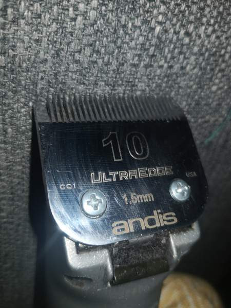 Myydään trimmauskoneen Andis Ultraedge talloja sekä suht uusi terä! Porvoo - photo 2