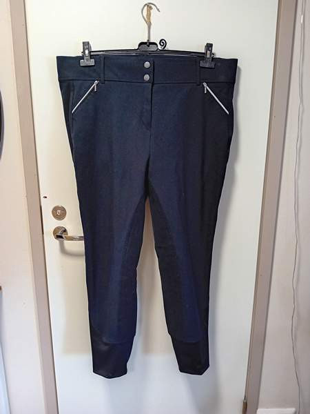 Kahdet isot r.housut 52 ja 54 Alavus - photo 1