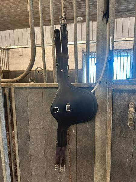 110cm musta panssari Lohja – foto 1