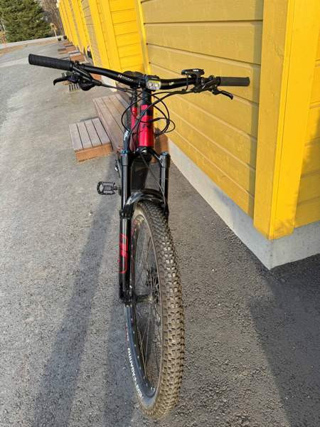 R Raymon Trailray E 10.0 sähkö täysjousto, 29" / 27.5", 52 / XL, Nokia Нокиа - изображение 2