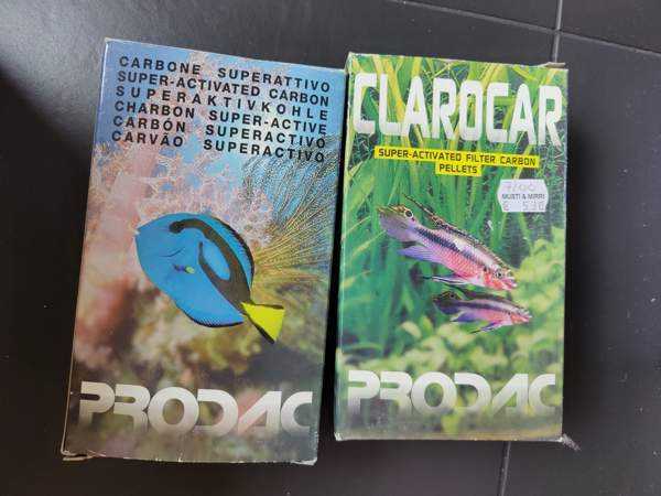 Akvaario aktiivihiilirakeita Espoo - valokuva 2