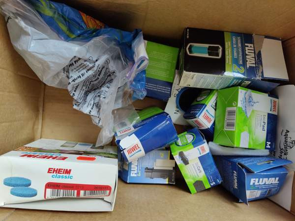 Akvaario suodatinpatruunoja ym. Espoo - valokuva 1