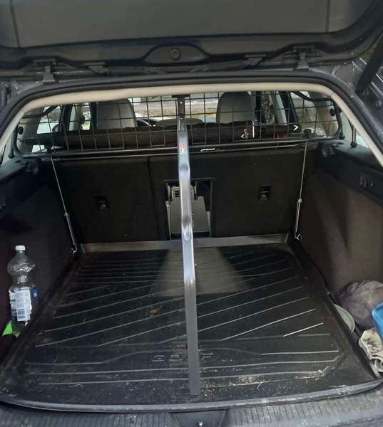 Travall koiraverkko ja tavaratilan jakaja Espoo - photo 1