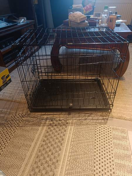 Kevytrakenteinen eläinhäkki esim koiralle ja pehmuste (61cmx43cmx51cm) Espoo - valokuva 2