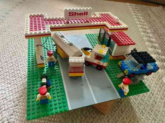 Lego 6371 Shell Service Station ja monta Shell autoa Эспоо