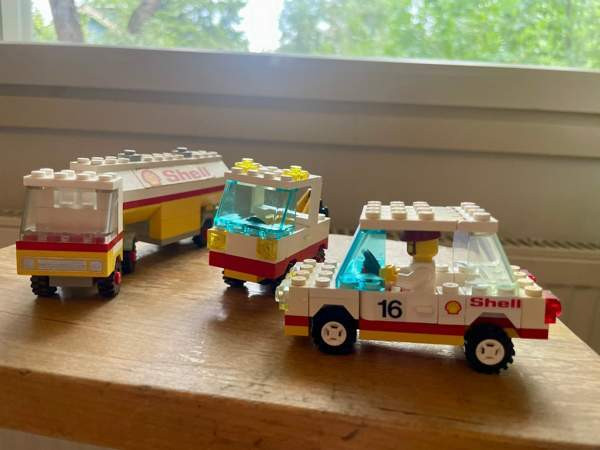 Lego 6371 Shell Service Station ja monta Shell autoa Эспоо - изображение 6