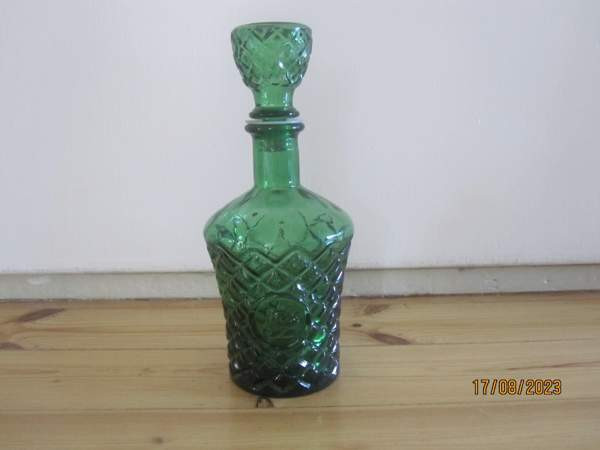 Vihreä kuviolasinen pullo lasikorkilla Kouvola – foto 1