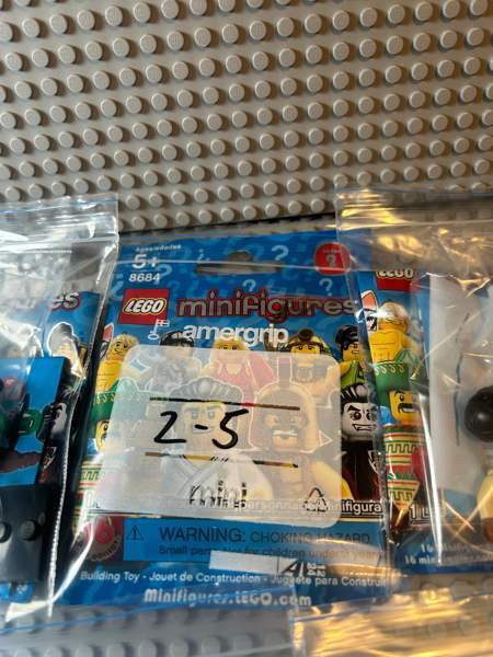 Lego Minifigure Series 2 , kaikki 16 minifiguuria , 8684 Lappajärvi - valokuva 7