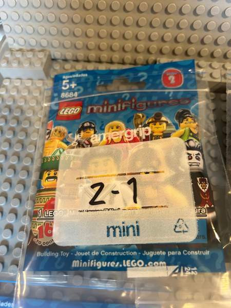 Lego Minifigure Series 2 , kaikki 16 minifiguuria , 8684 Lappajärvi - valokuva 3