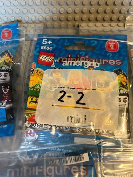 Lego Minifigure Series 2 , kaikki 16 minifiguuria , 8684 Lappajärvi - valokuva 4