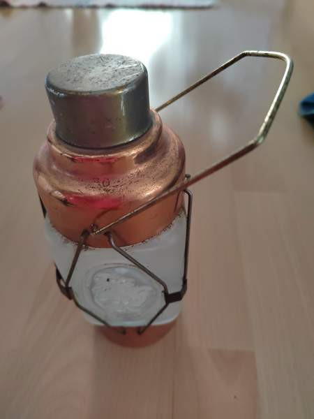 Lyhdyn mallinen soittorasia ja piilopullo Mynämäki - valokuva 1