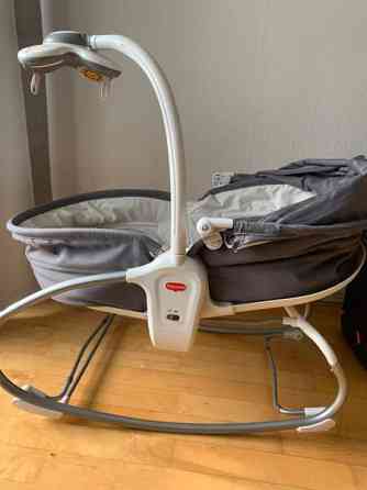 Vauvan sitteri/kehto Tiny love 3 in 1 (broken part!) Эспоо