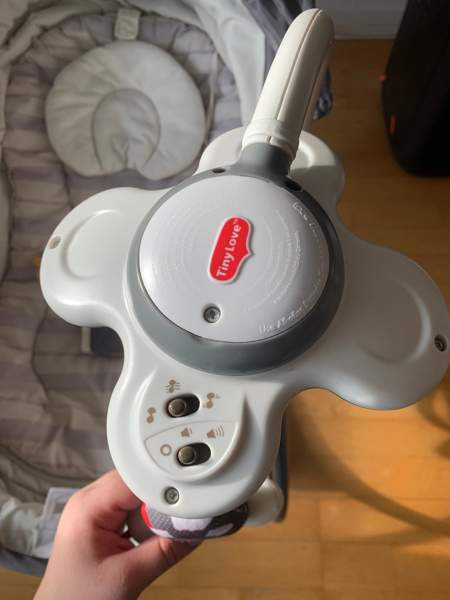 Vauvan sitteri/kehto Tiny love 3 in 1 (broken part!) Espoo - photo 3