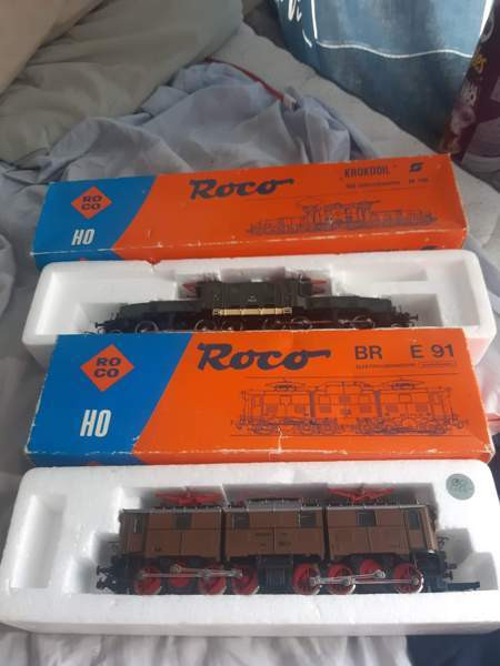 Myynisä kaksi ROCO merkistä pianoismali junaa Helsinki - photo 1