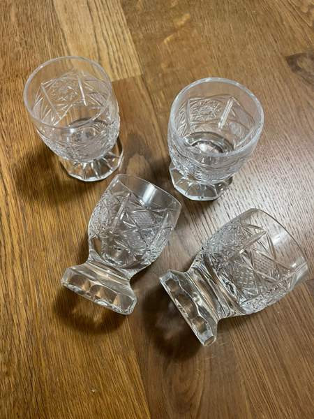 Vanhat snapsilasit Helsinki - valokuva 1