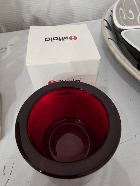 Iso punainen kivi tuikku Тампере - изображение 2