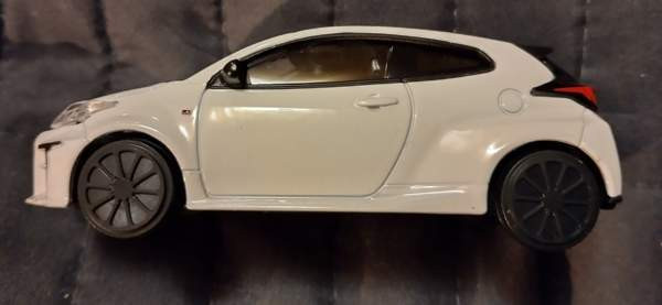 Pienoismalli Toyota Yaris GR 1/43 Tampere - valokuva 1