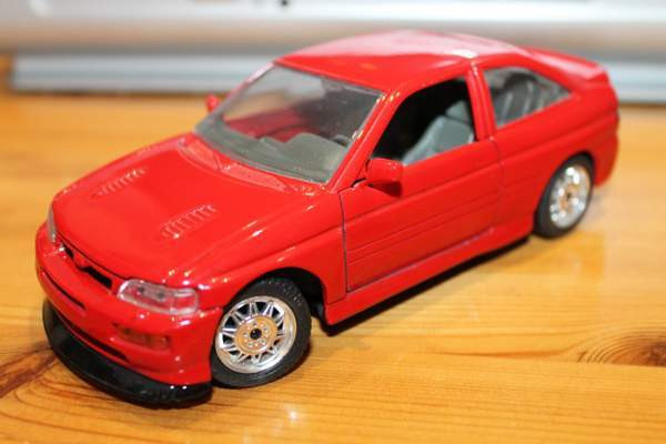 1994 pienoismalli Italia auto Ford Escort RS Cosworth 1:24 17CM vanha 90-luku Tampere - photo 2