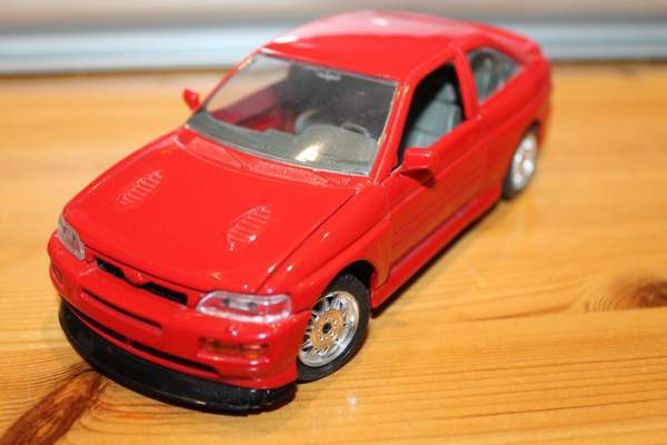 1994 pienoismalli Italia auto Ford Escort RS Cosworth 1:24 17CM vanha 90-luku Tampere - photo 1