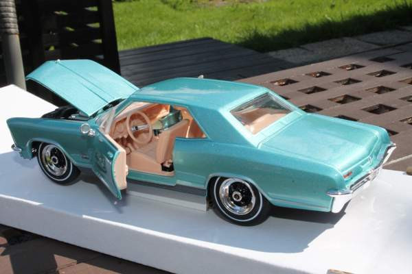 1965 Buick Riviera pienoismalli keräilyauto ovet aukeaa 20cm 1:24 metallinen Tampere – foto 6